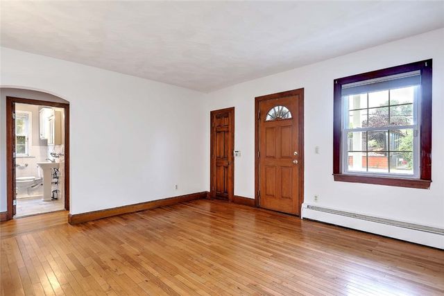 140 Lexington Avenue, North Providence, RI 02904