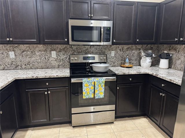 455 SE 34th Ter, Homestead, FL 33033