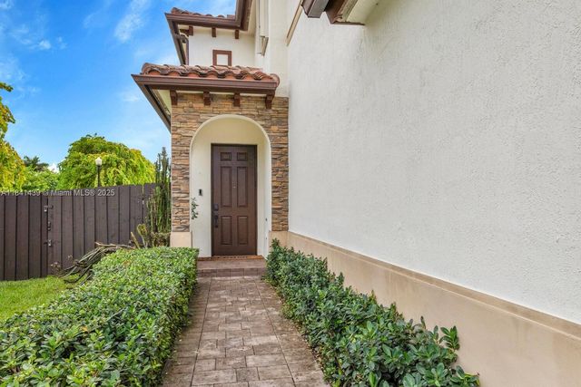 455 SE 34th Ter, Homestead, FL 33033