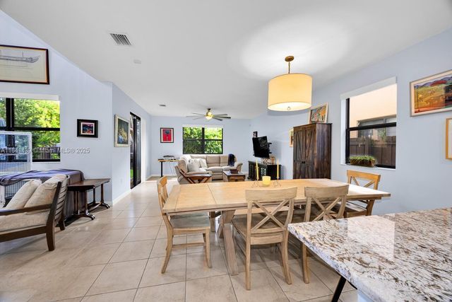 455 SE 34th Ter, Homestead, FL 33033