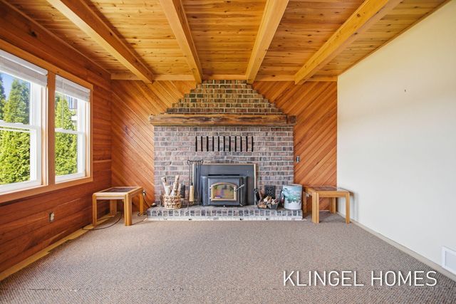 2091 Lake Avenue, Twin Lake, MI 49457