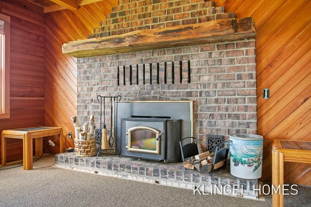 2091 Lake Avenue, Twin Lake, MI 49457