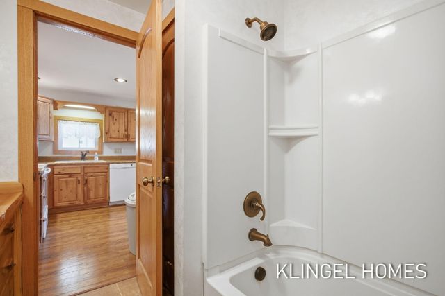 2091 Lake Avenue, Twin Lake, MI 49457