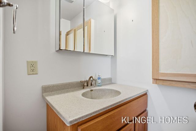2091 Lake Avenue, Twin Lake, MI 49457