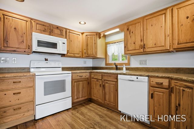 2091 Lake Avenue, Twin Lake, MI 49457