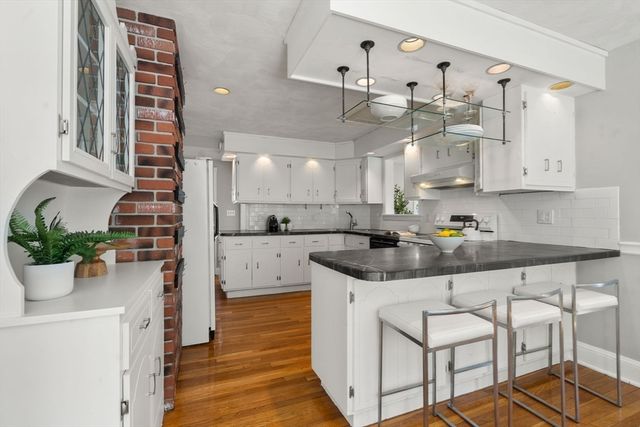 156 Waverly Street, Arlington, MA 02476