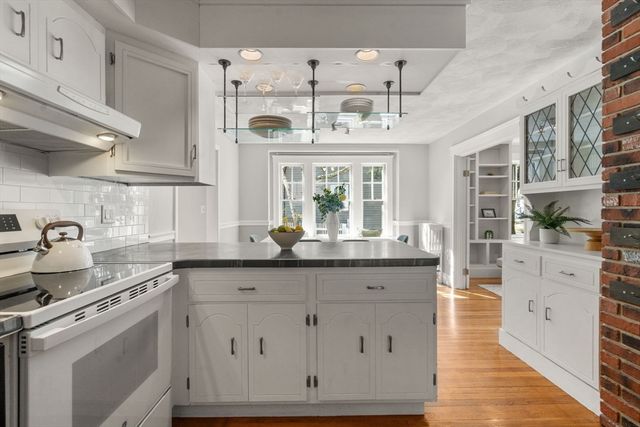 156 Waverly Street, Arlington, MA 02476