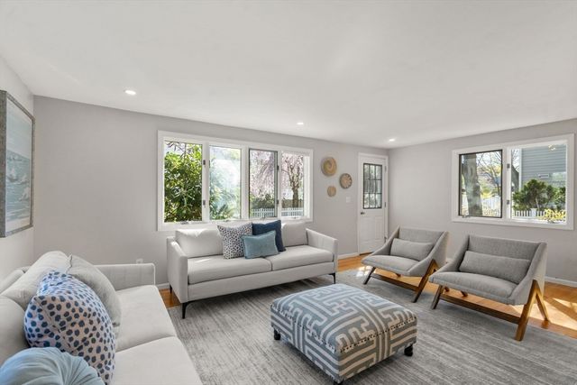 156 Waverly Street, Arlington, MA 02476