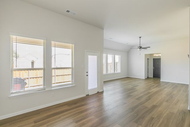 1000 S Hill Drive, Crowley, TX 76036