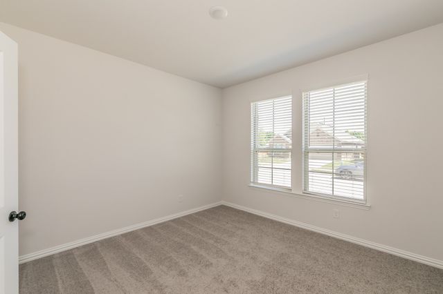 1000 S Hill Drive, Crowley, TX 76036