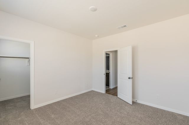 1000 S Hill Drive, Crowley, TX 76036