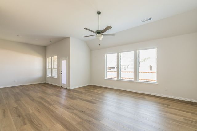 1000 S Hill Drive, Crowley, TX 76036