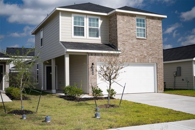 767 Westpointe Drive, Dayton, TX 77535