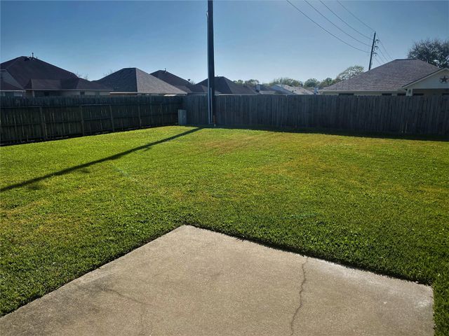 4730 Hardwood Glen Drive, Fresno, TX 77545
