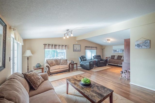 34205 ISLAND DRIVE, Leesburg, FL 34788