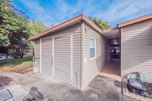 34205 ISLAND DRIVE, Leesburg, FL 34788