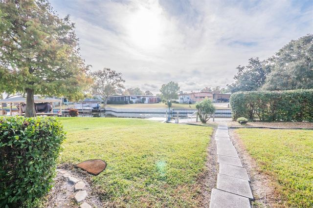 34205 ISLAND DRIVE, Leesburg, FL 34788