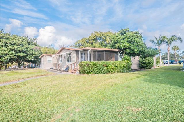 34205 ISLAND DRIVE, Leesburg, FL 34788