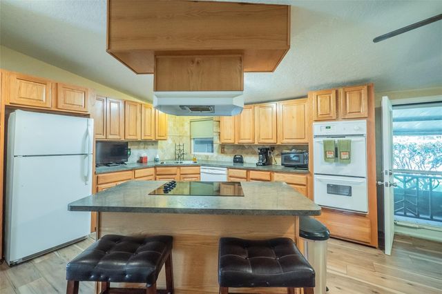 34205 ISLAND DRIVE, Leesburg, FL 34788