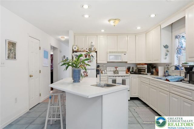 2531 Apple Street, Lower Saucon Twp, PA 18055