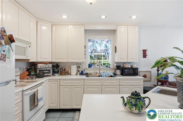 2531 Apple Street, Lower Saucon Twp, PA 18055