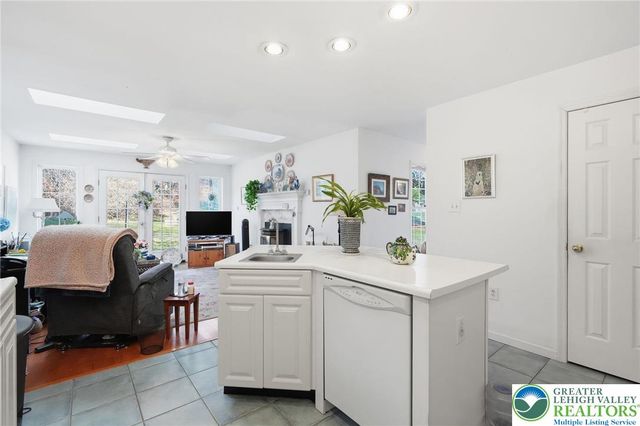 2531 Apple Street, Lower Saucon Twp, PA 18055