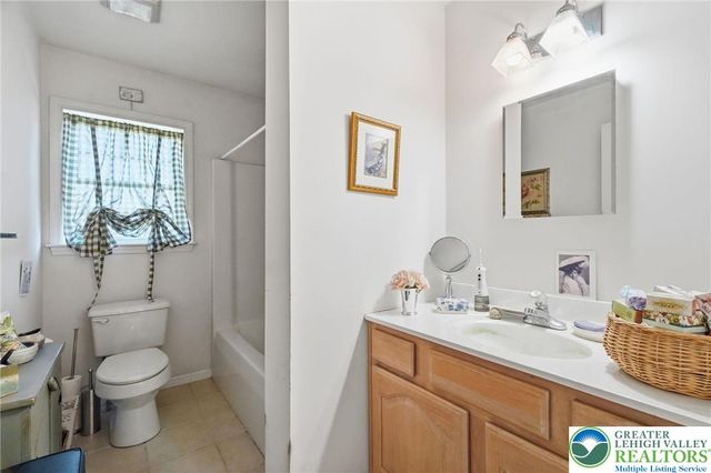 2531 Apple Street, Lower Saucon Twp, PA 18055