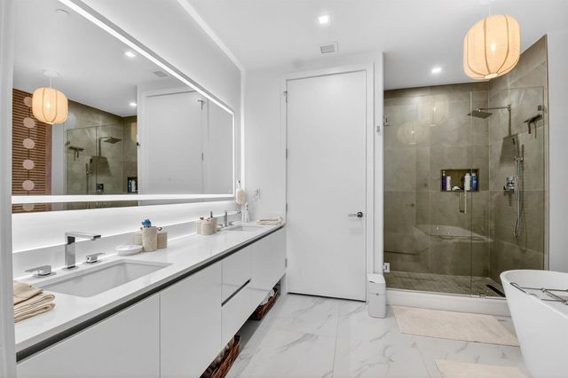 220 Lake Shore Drive 1708, Lake Park, FL 33403