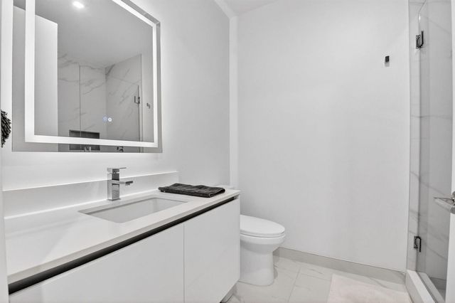 220 Lake Shore Drive 1708, Lake Park, FL 33403