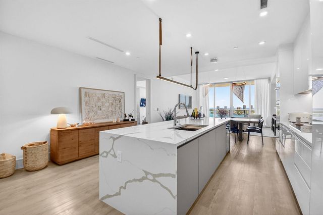 220 Lake Shore Drive 1708, Lake Park, FL 33403
