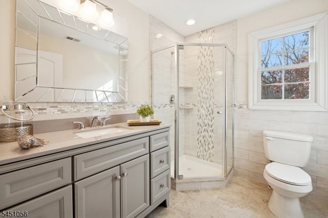 1121 N Washington Ave, Green Brook Twp., NJ 08812