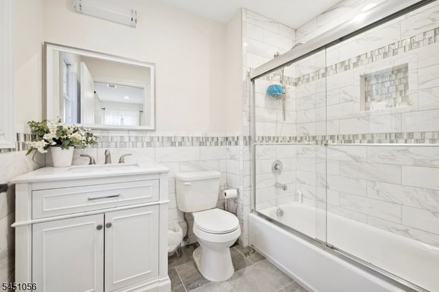 1121 N Washington Ave, Green Brook Twp., NJ 08812
