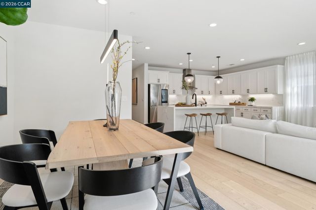 5549 Promontory Way, Antioch, CA 94531