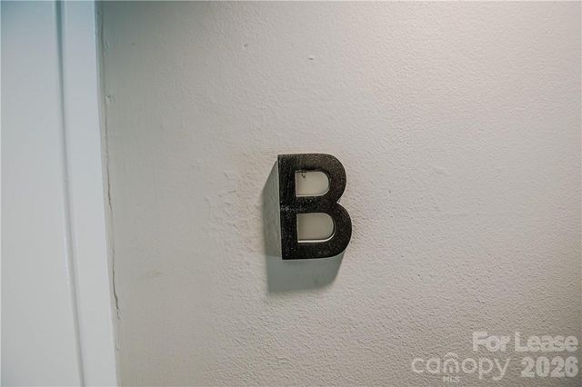 616 Oakland Avenue B, Charlotte, NC 28204