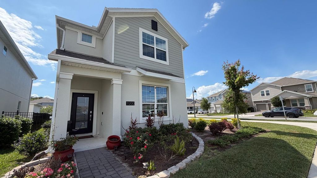 11200 LISTENING DRIVE, Orlando, FL 32832