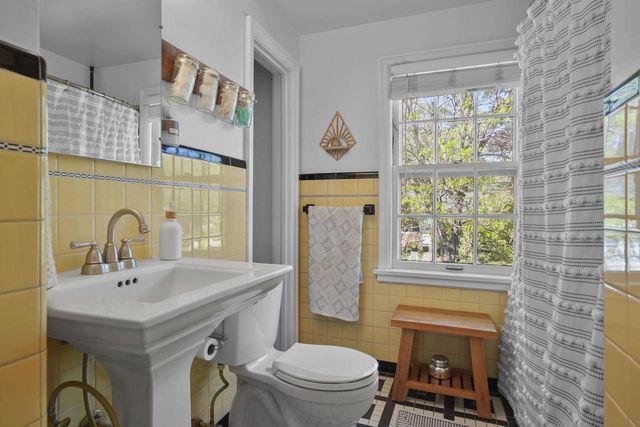 2755 Kendall Avenue, Madison, WI 53705
