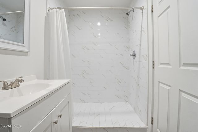 11235 Mina Avenue, Whittier, CA 90605