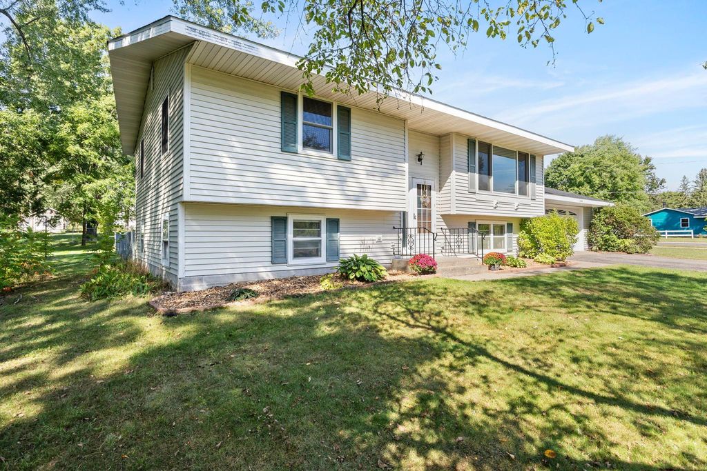 26496 Forli Avenue, Wyoming, MN 55092 — photo 2