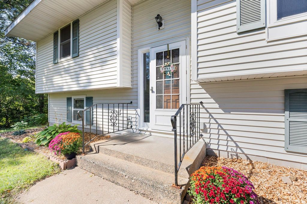 26496 Forli Avenue, Wyoming, MN 55092 — photo 4