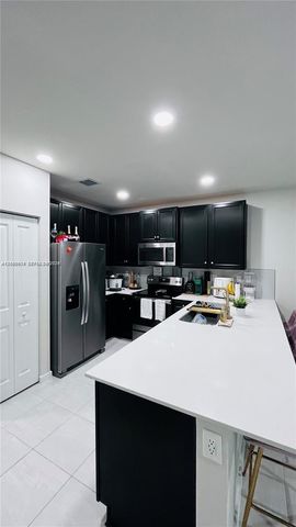 1065 NW 4 TER 1065, Florida City, FL 33034