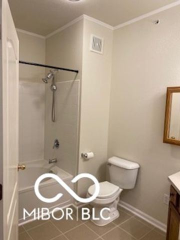 12820 University Crescent 2C, Carmel, IN 46032