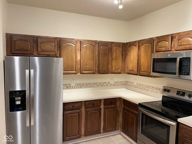 12820 University Crescent 2C, Carmel, IN 46032