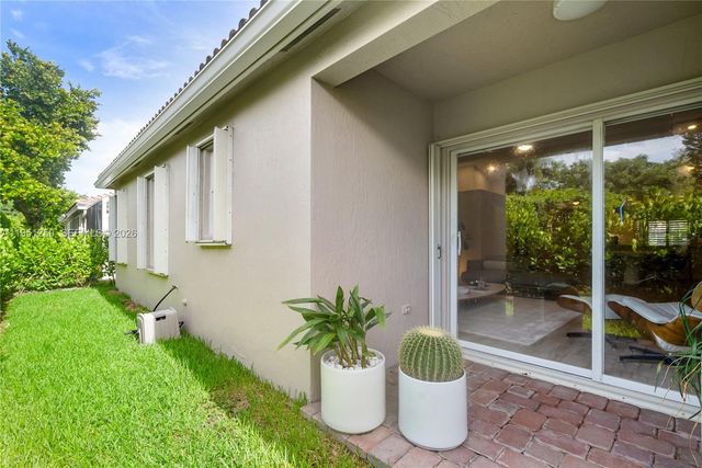 2090 Borealis Way, Weston, FL 33327