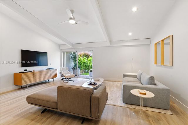 2090 Borealis Way, Weston, FL 33327