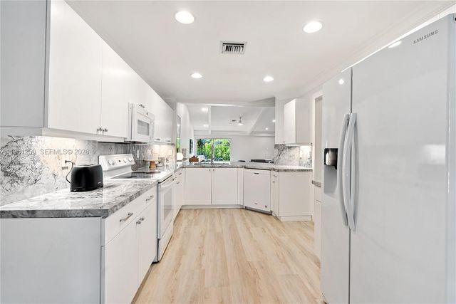 2090 Borealis Way, Weston, FL 33327