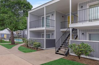 10402 Sandpiper Drive 10-141, Houston, TX 77096