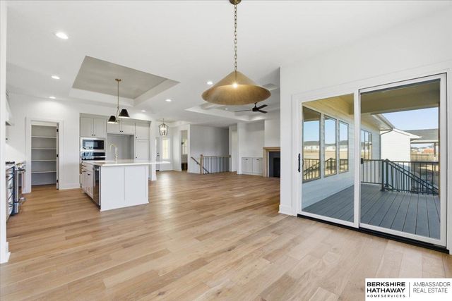 5439 Kestrel Parkway, Elkhorn, NE 68022