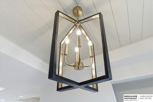 5439 Kestrel Parkway, Elkhorn, NE 68022