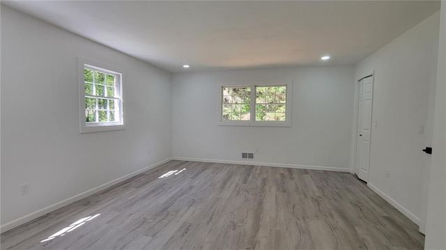 5686 Woodland Drive, Acworth, GA 30102