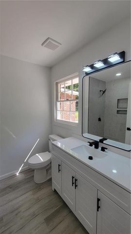 5686 Woodland Drive, Acworth, GA 30102